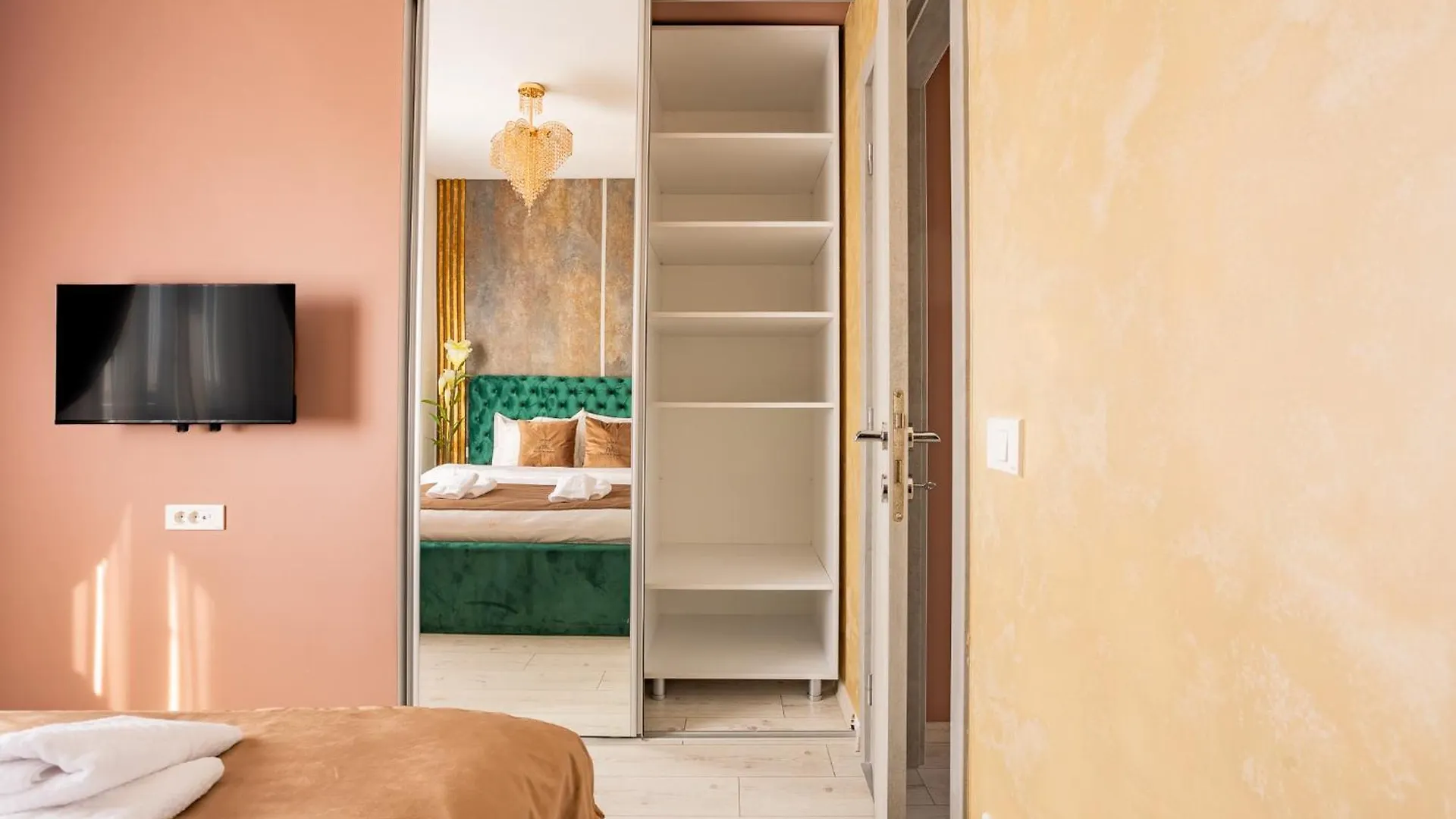 Smarald Wings 30 Apartment Bucharest