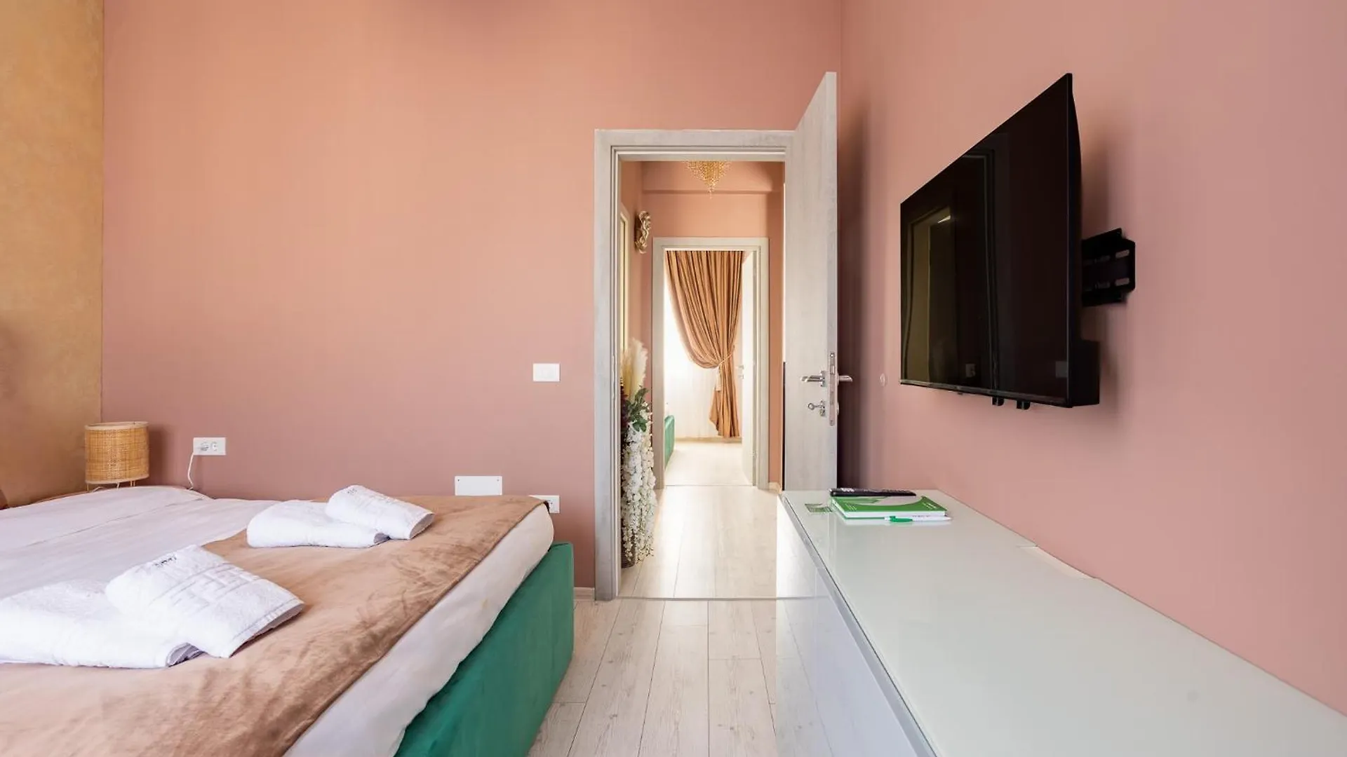 Smarald Wings 30 Apartment Bucharest